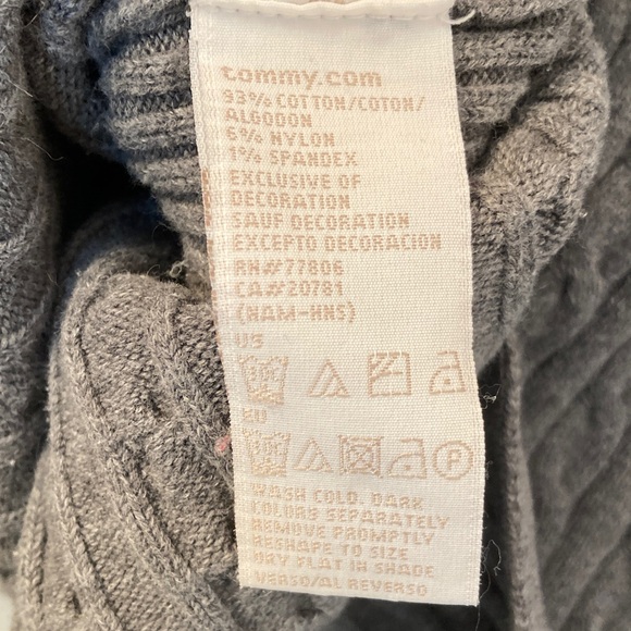 V-Neck Cable Knit Sweater - Light Gray - Picture 8 of 8